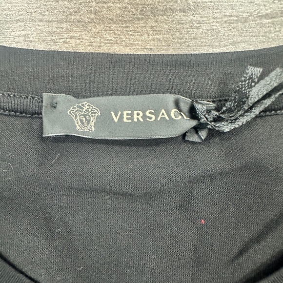 NWT Authentic Versace Men's Black & White Embroidered Logo Shirt - Size L - Picture 6 of 12